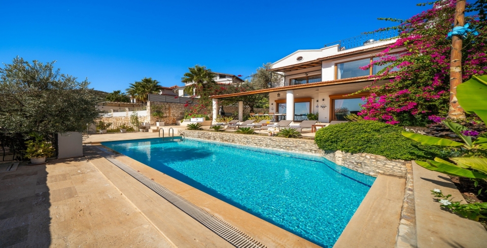Villa Seas the Day