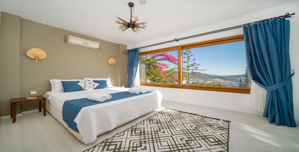 Villa Seas the Day
