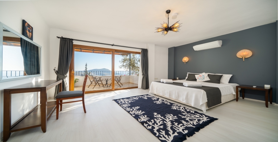 Villa Seas the Day