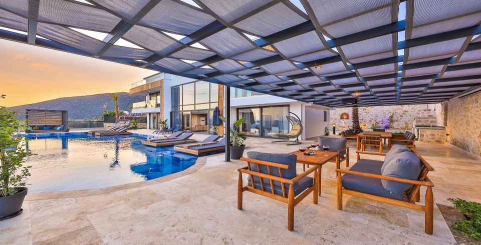 Villa Royal Life