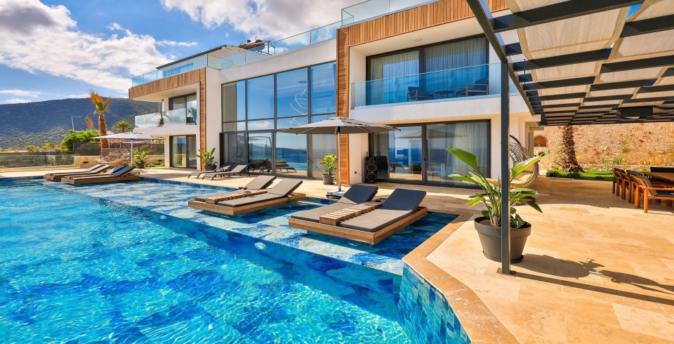 Villa Royal Life
