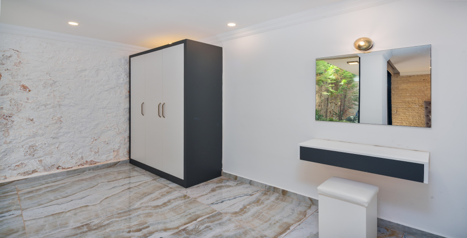 Villa Dry White