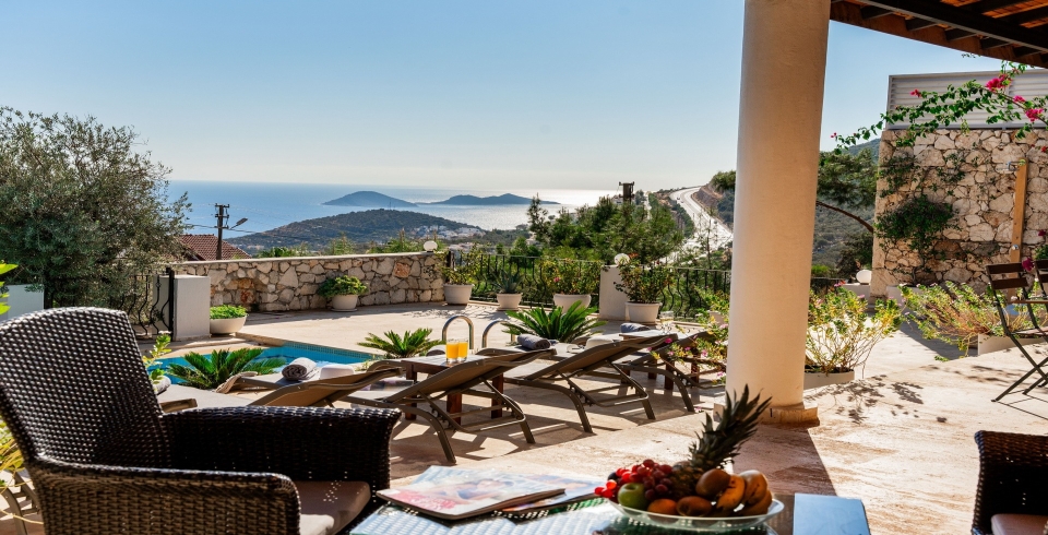 Villa Seas the Day