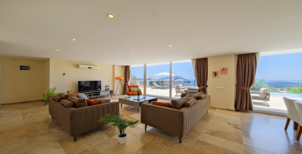 Villa Lumiere 2