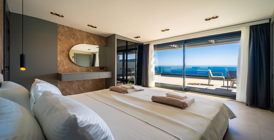 Villa Aura C