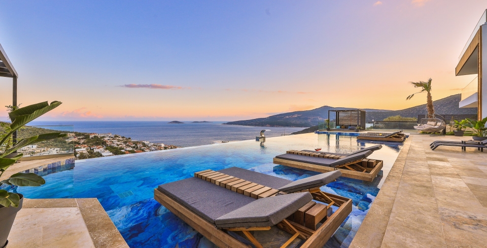 Villa Royal Life