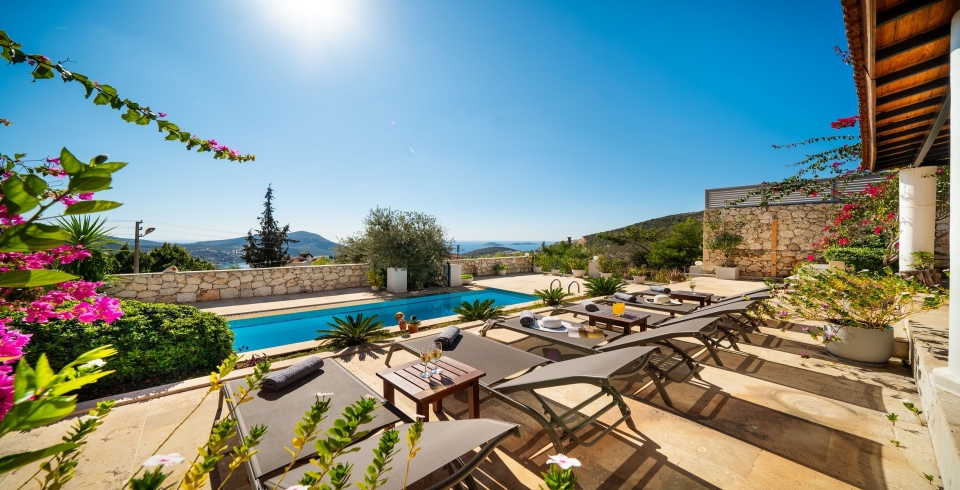 Villa Seas the Day
